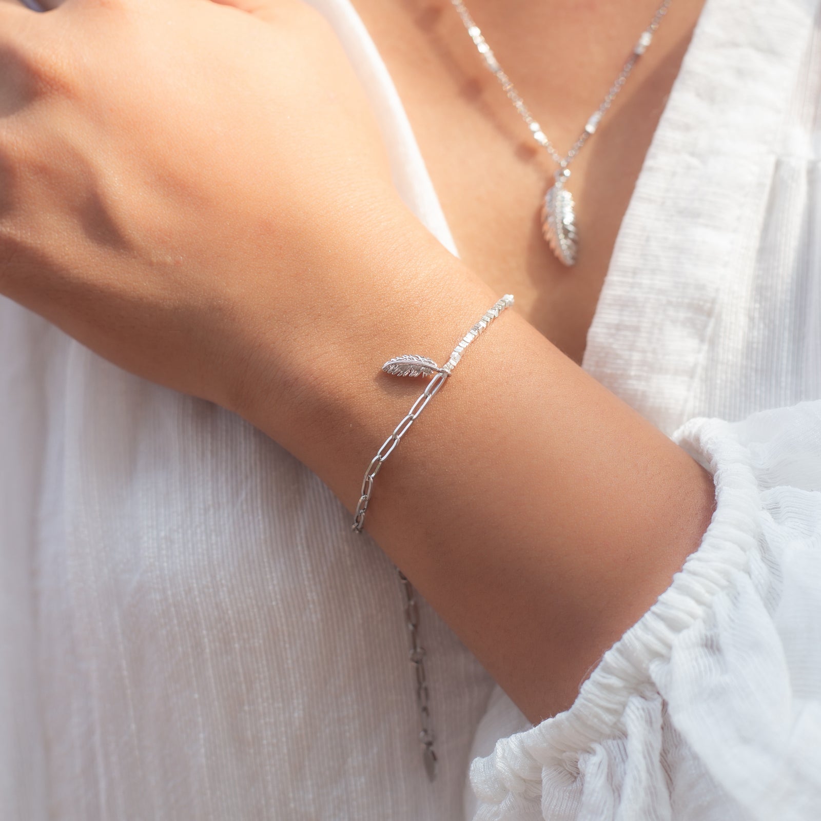 Samnang Brenaeさん専用.5 Song of Celebration Feather Chain Bracelet – Eden Jewelry